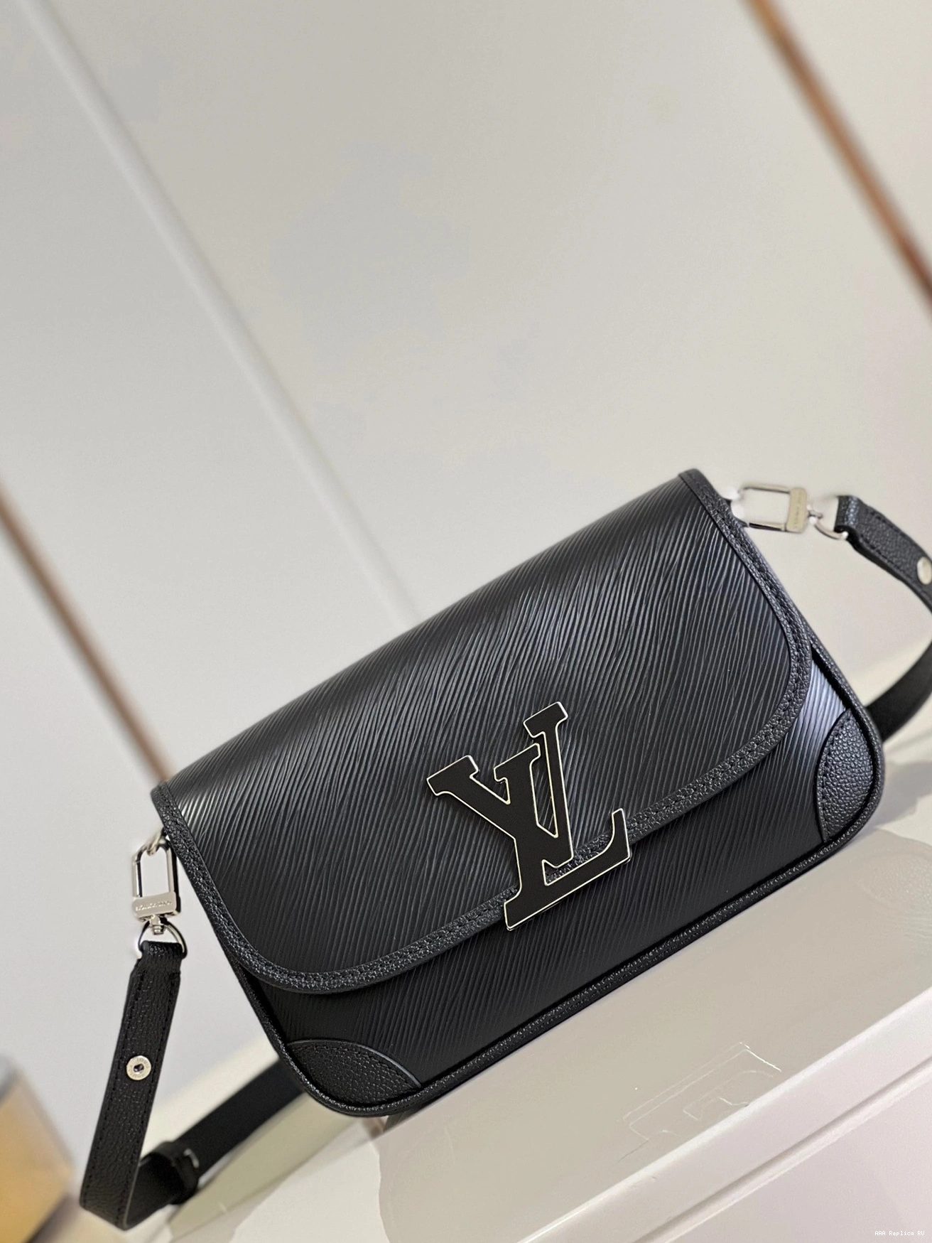 Aaa replica ru VUITTON LOUIS BUCI 0716